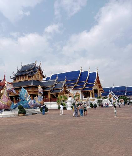 Blue Temple Chiangmai Maetang